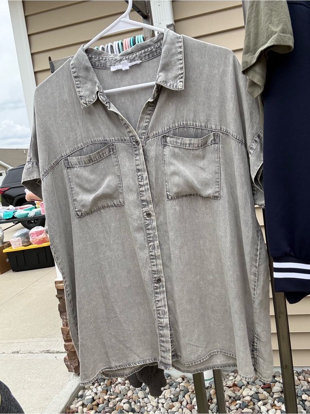 Jane and Delancey Washed Gray Short-Sleeve Button-Up Blouse